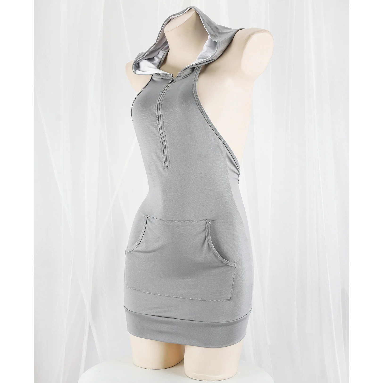 バニー耳付きフードバックレスカンガルーポケット付きミニワンピースコスプレ／グレー