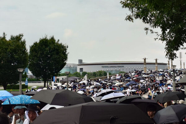 コミケC106 入場待機列 夢の大橋