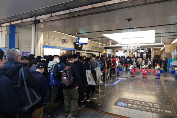 コミケC107 帰宅列 ゆりかもめ 東京ビッグサイト駅